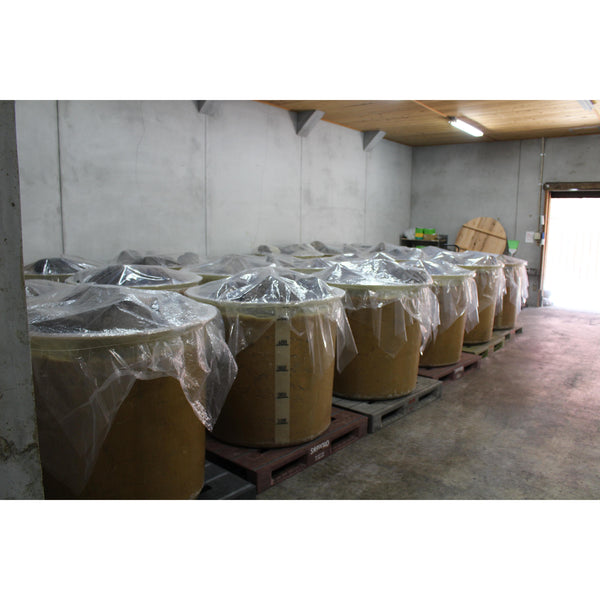 Adachi Jozo Aged Aka Miso Pâte de miso rouge naturellement fermentée 500 g