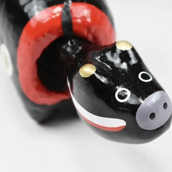 Akabeko-Black-Zodiac-Ox-Lucky-Cow-Figurine-Handcrafted-Home-Decor-2-2026-05-14T08:30:38.194Z.webp