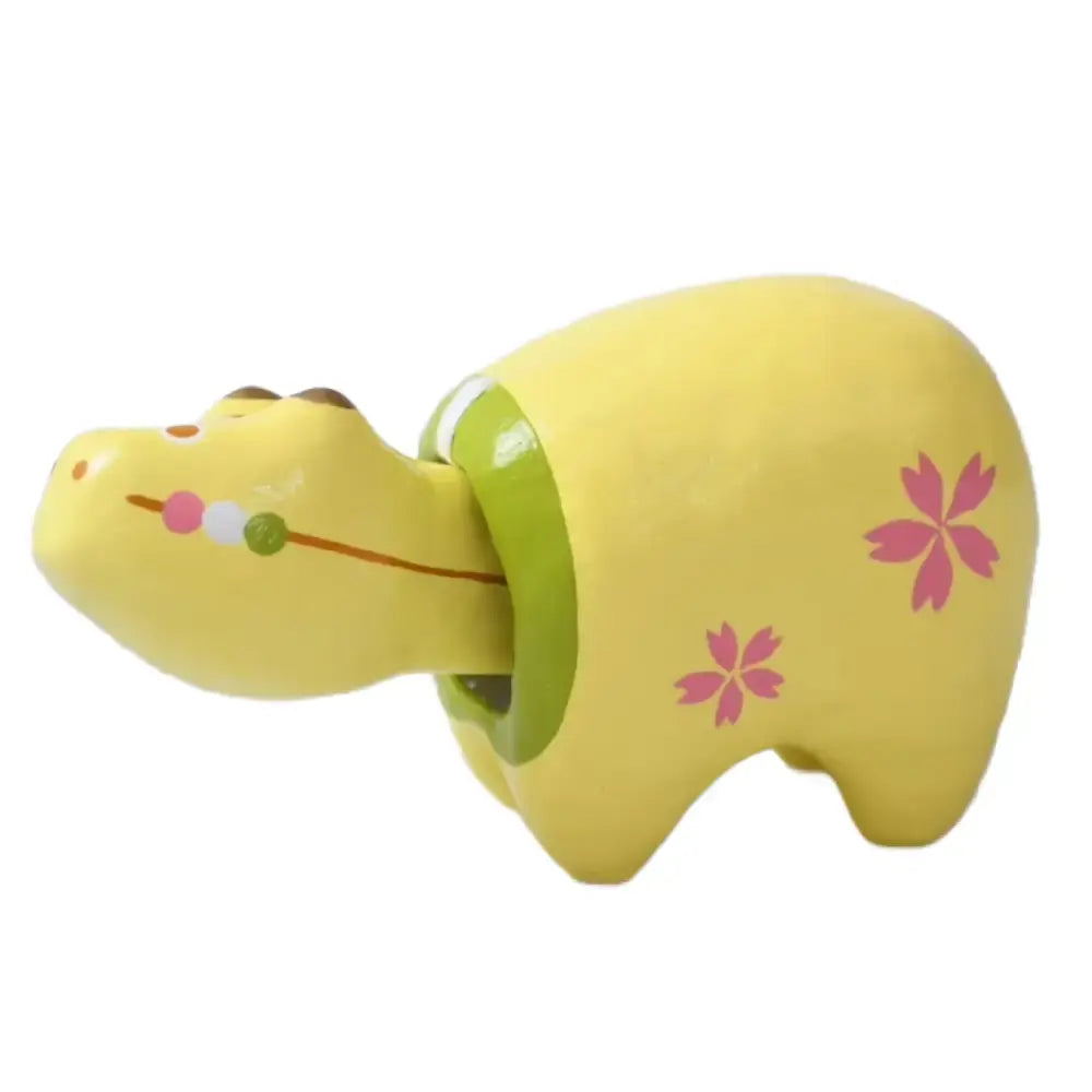 Akabeko-Yellow-Dango-Lucky-Cow-Figurine-Handcrafted-Home-Decor-1-2026-05-14T07:08:27.002Z.webp