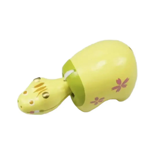 Akabeko-Yellow-Dango-Lucky-Cow-Figurine-Handcrafted-Home-Decor-3-2026-05-14T07:08:27.002Z.webp