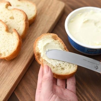 Arnest-Spreading-Knife-Wooden-Handle-Flexible-Blade-Butter-Knife-85mm-2-2025-03-21T08:01:32.893Z.jpg