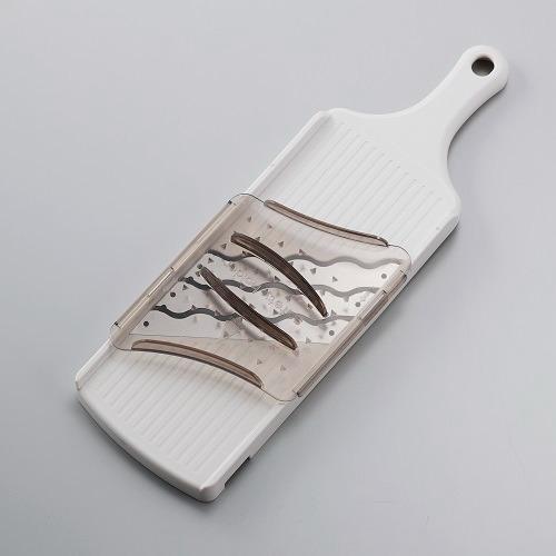 Arnest-Triple-Speed-Triple-Wave-Japanese-Mandoline-Slicer-4-2025-09-01T03:08:51.395Z.jpg