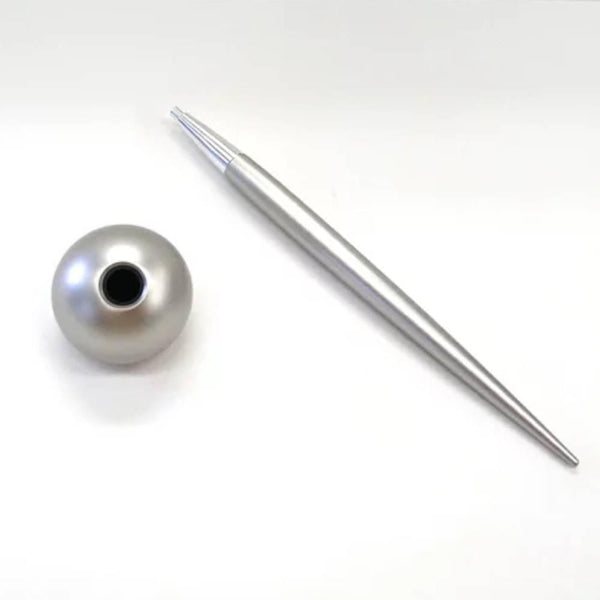 Delight-Labo-Sand-Silver-Ballpoint-Pen-and-Stand-Set-ZE226S-2-2025-06-06T06:56:38.462Z.jpg