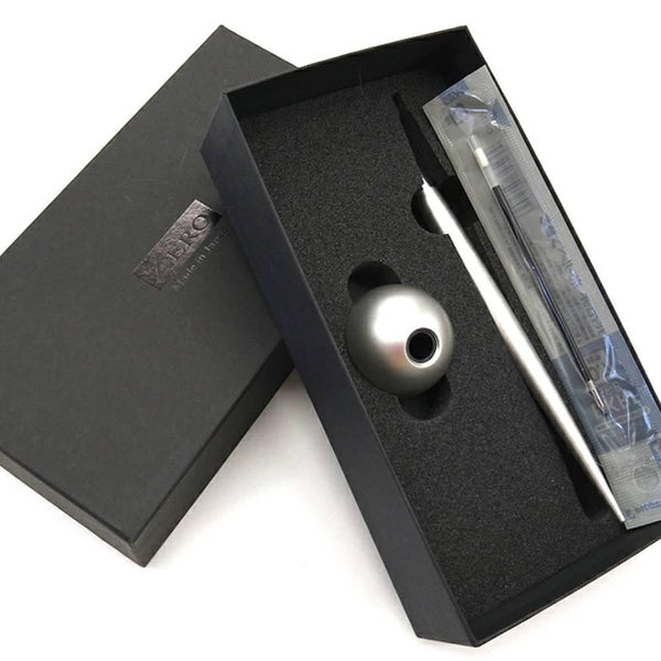Delight-Labo-Sand-Silver-Ballpoint-Pen-and-Stand-Set-ZE226S-4-2025-06-06T06:56:38.464Z.jpg