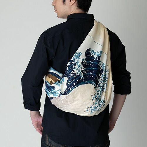 Furoshiki-Great-Wave-off-Kanagawa-Cotton-Wrapping-Cloth-104104cm-2-2025-04-17T02:18:43.261Z.jpg