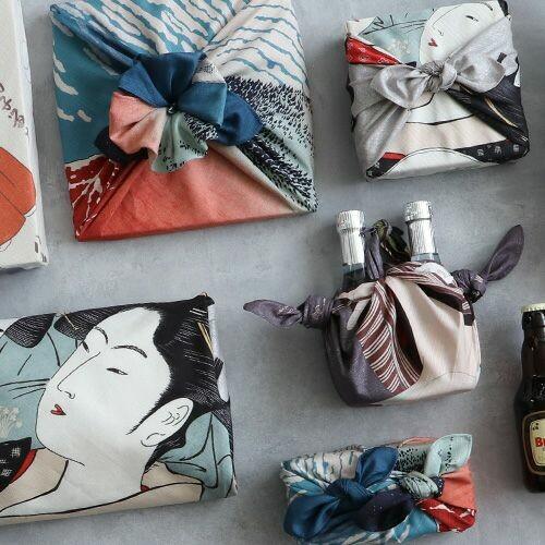 Furoshiki-Great-Wave-off-Kanagawa-Organic-Cotton-Wrapping-Cloth-70x70cm-4-2025-04-17T02:04:50.244Z.jpg