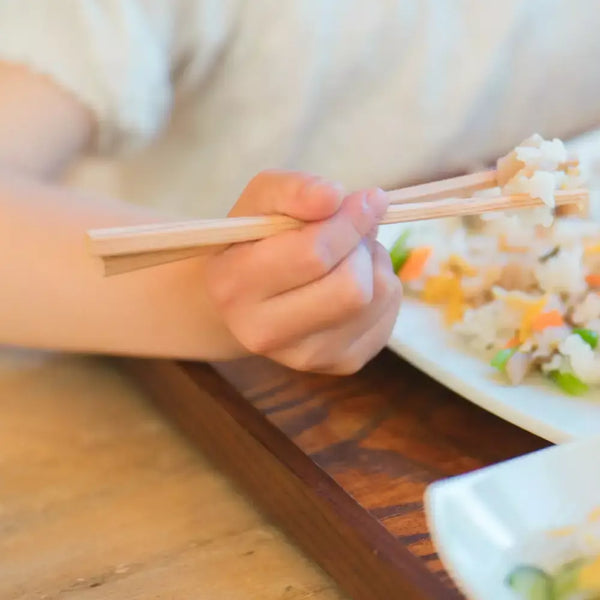 Handcrafted-Children-s-Chopsticks-Unbleached-Natural-Sugi-Cedar-18cm-2-2025-10-03T06:46:23.627Z.webp