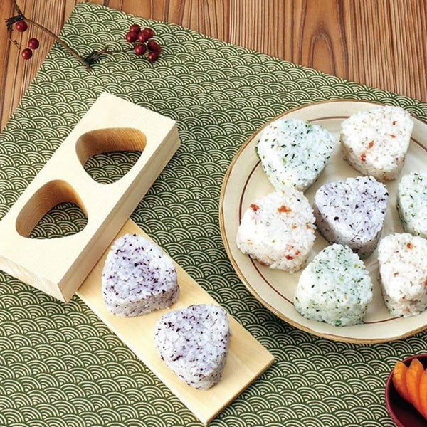 Hinoki-Onigiri-Mold-Handcrafter-Wooden-Rice-Ball-Shaper-17cm-2-2025-06-16T09:34:09.552Z.jpg