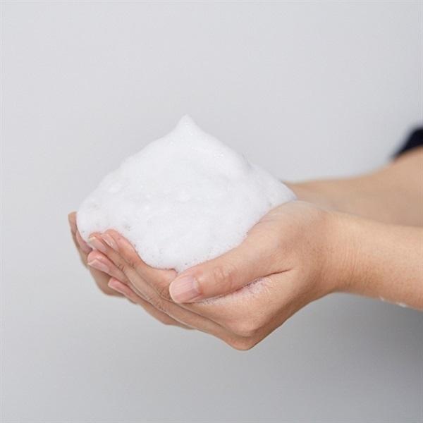Inaho-Gentle-Rice-Bran-Facial-Cleansing-Bar-Foaming-Soap-60g-2-2025-07-02T08:01:01.992Z.jpg