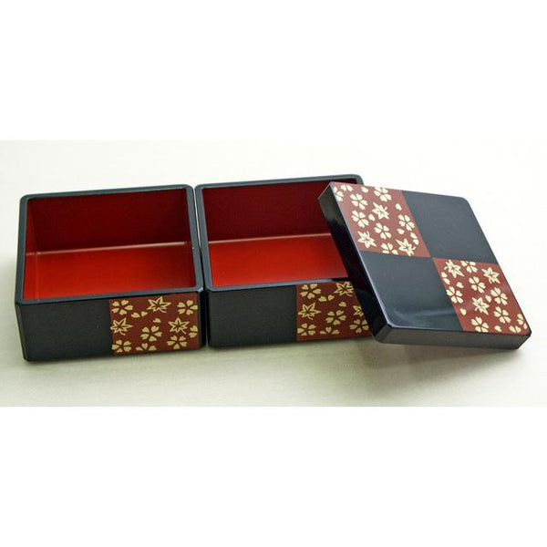 Isuke-Mini-Jubako-Japanese-Tiered-Box-Lacquered-Wooden-Box-3-2025-08-14T07:12:30.651Z.jpg