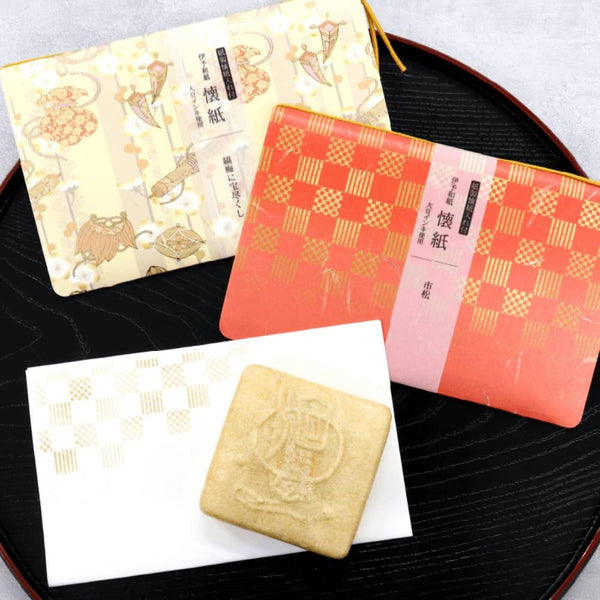Kamiiso-Kimono-Checkered-Pattern-Kaishi-Iyo-Washi-Paper-and-Case-Set-3-2026-02-12T05:11:48.289Z.jpg