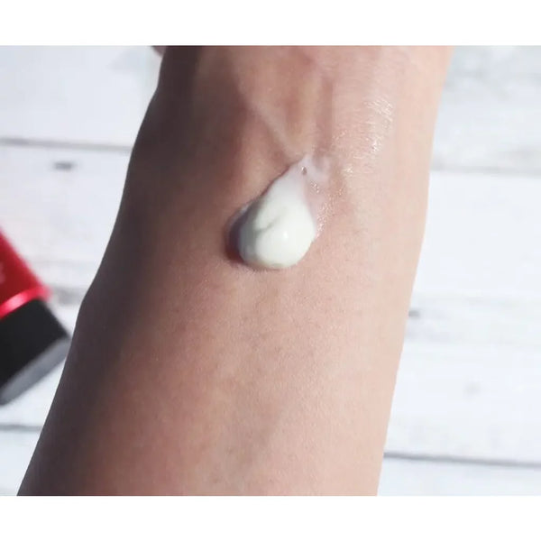 Kao-Biore-UV-Athlizm-Skin-Protect-Essence-Sunscreen-SPF50+-PA++++-70g-2-2024-01-10T00:58:35.888Z.webp