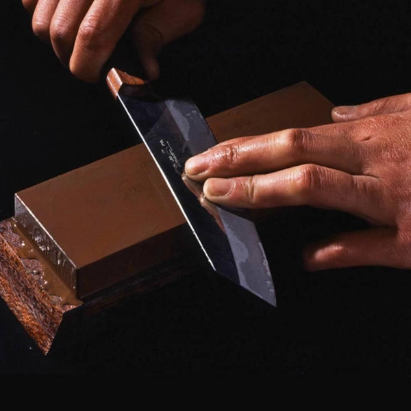 King-Deluxe-Whetstone-Sharpening-Stone-800-Grit-3-2025-08-28T04:53:13.119Z.jpg