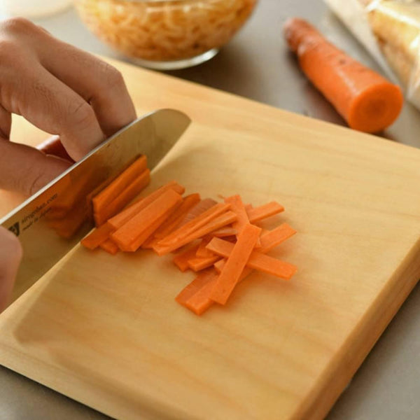 Kiya-Ichou-Gingko-Wood-Natural-Wooden-Cutting-Board-3-2026-02-12T07:27:12.017Z.jpg