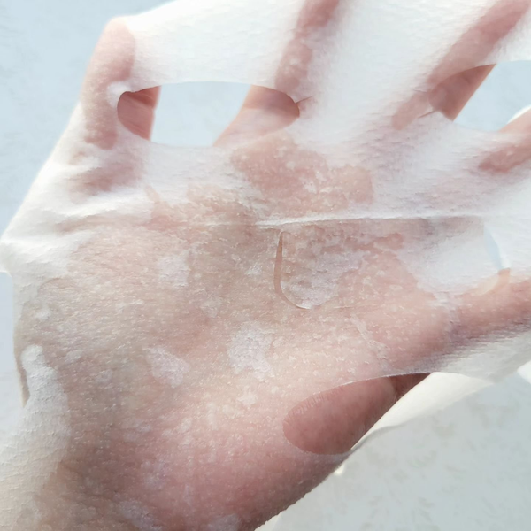 Kose-Clear-Turn-Vitamin-Bomb-Face-Mask-For-Pores-and-Dull-Skin-7-Sheets-5-2025-08-15T00:37:41.478Z.png