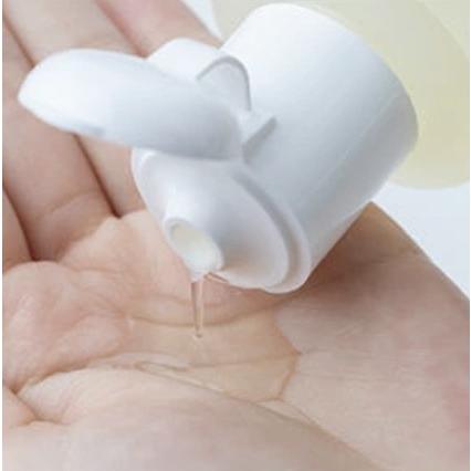 Kuni-Japanese-Quince-Natural-Hydrating-Lotion-200ml-2-2025-08-22T02:35:24.379Z.jpg