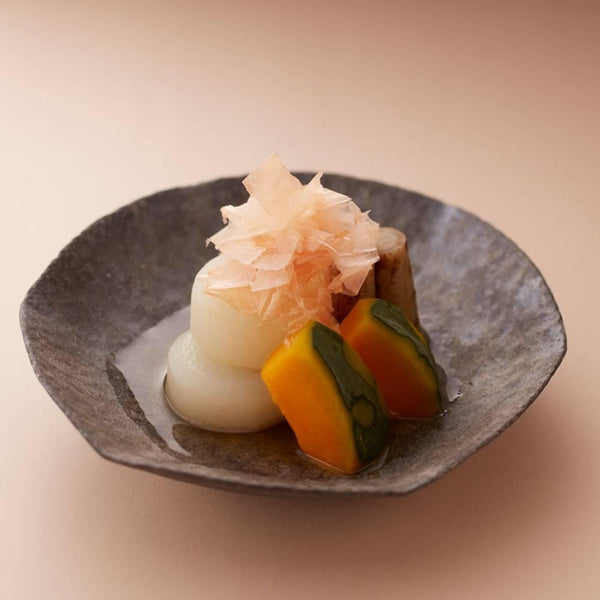 Kyuemon-Shaved-Dried-Maguro-Tuna-Thinly-Sliced-Tuna-Flakes-32g-2-2025-08-07T08:24:19.506Z.jpg