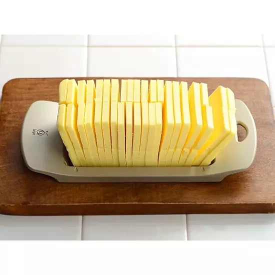 Leye-Wire-Grid-Butter-Cutter-Easy-To-Use-Stainless-Steel-Butter-Slicer-2-2025-04-16T04:40:17.255Z.webp