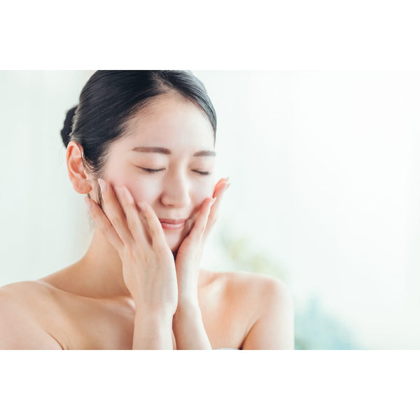 Muji-Toning-Water-for-Sensitive-Skin-Light-300ml -3-2024-01-10T07:10:16.779Z.jpg