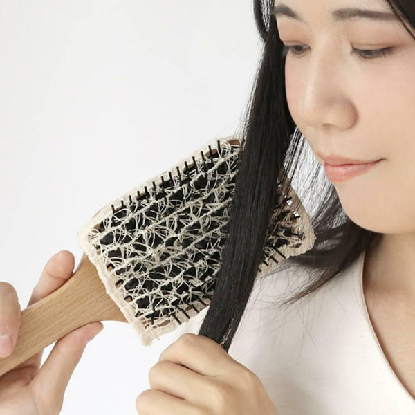 Natural-Silk-Moisturizing-Hair-Brush-Cover-For-Shiny-Hair-12-5cm-2-2025-10-01T04:22:45.138Z.jpg