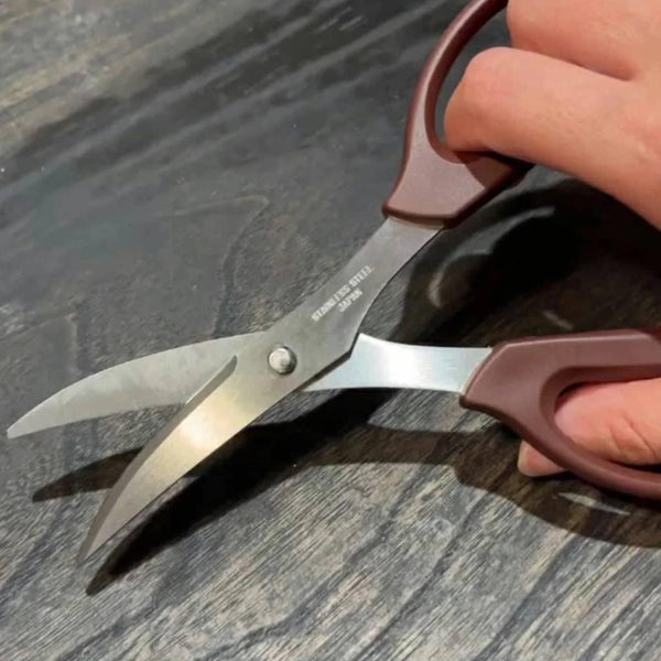 Nikken-Leather-Scissors-Heavy-Duty-Cloth-and-Leather-Cutting-Shears-180mm-4-2025-09-30T05:02:45.619Z.jpg