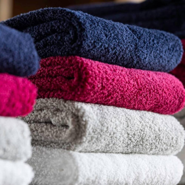 Oboro-Lightweight-Fluffy-Face-Towel-Soft-and-Highly-Absorbent-3385cm-7-2025-09-08T07:19:24.890Z.jpg