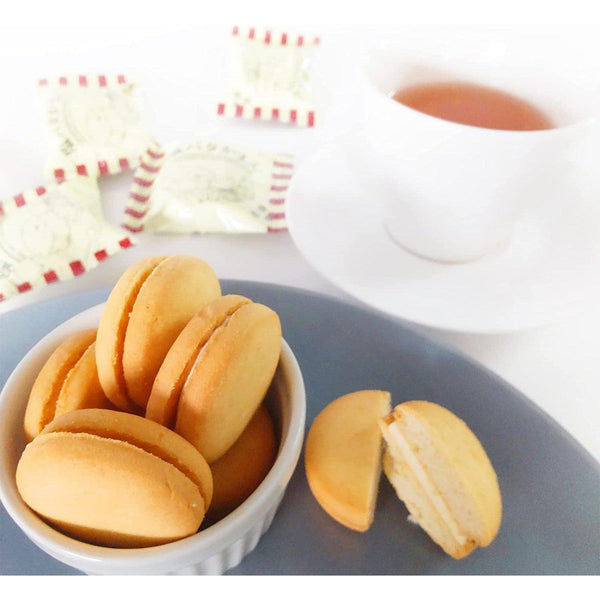 P-2-TKSE-CMBBIS-1:3-Takara Seika Camembert Cheese Filled Salted Butter Sandwich Biscuits 137g (Pack of 3).jpg