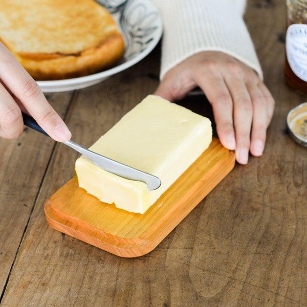 P-4-NODA-BUTDSH-200-Noda Horo Enamel Butter Dish with Wooden Lid 200g.jpg