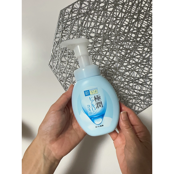 Rohto-Hada-Labo-Gokujyun-Hyaluronic-Acid-Foaming-Face-Wash-160ml-4-2025-10-09T00:09:06.402Z.png