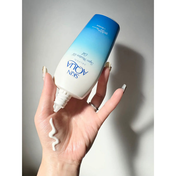Rohto-Skin-Aqua-Super-Moisture-Gel-SPF50+-PA++++-110g-5-2024-04-10T00:17:48.676Z.webp