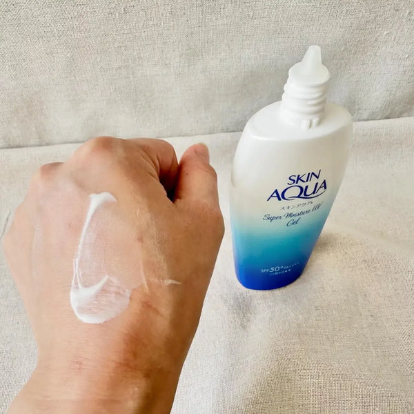 Rohto-Skin-Aqua-Super-Moisture-Gel-SPF50+-PA++++-110g-6-2024-04-10T00:17:48.677Z.webp