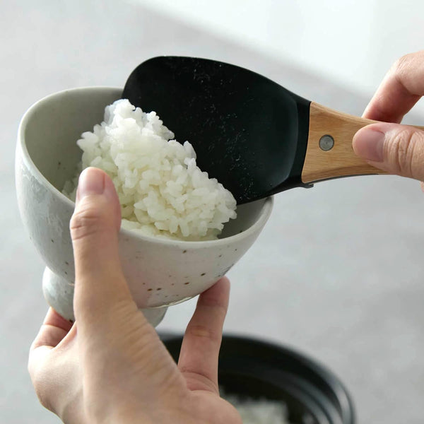 Stylish-Non-Stick-Rice-Spoon-Scoop-With-Wood-Handle-20cm-2-2026-01-30T05:04:29.453Z.jpg