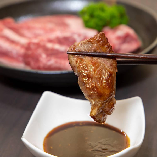 Takesan-Yakiniku-Sauce-Japanese-BBQ-Sauce-Miso-Flavor-580g-2-2025-09-03T07:24:40.154Z.jpg