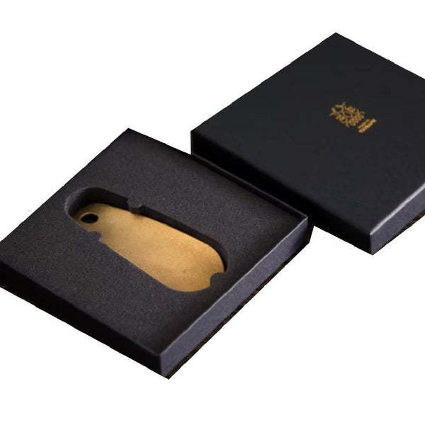 Tanabe-Brass-Shoehorn-Textured-and-Matte-Finish-With-Gift-Box-2-2025-06-06T08:07:56.820Z.jpg