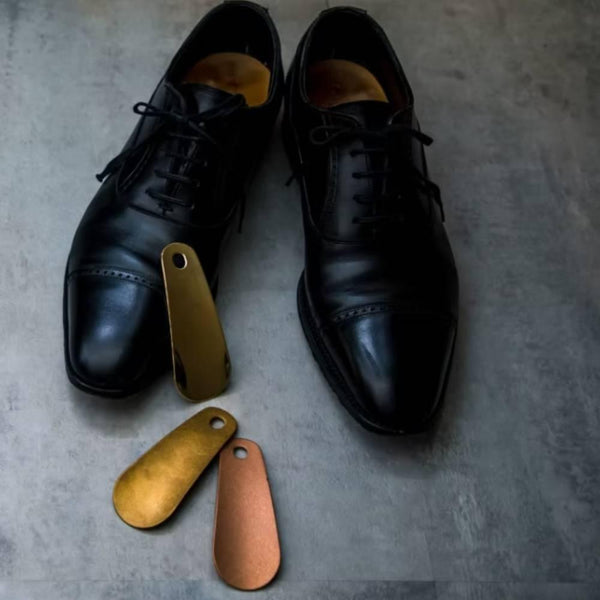 Tanabe-Brass-Shoehorn-Textured-and-Matte-Finish-With-Gift-Box-5-2025-06-06T08:07:56.821Z.jpg