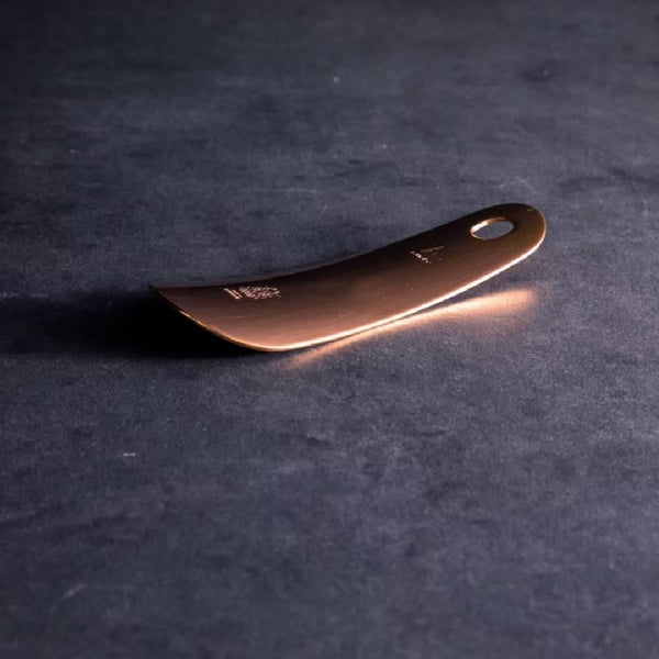 Tanabe-Pure-Copper-Shoehorn-Mirror-Finish-With-Gift-Box-2-2025-06-06T08:07:56.765Z.jpg