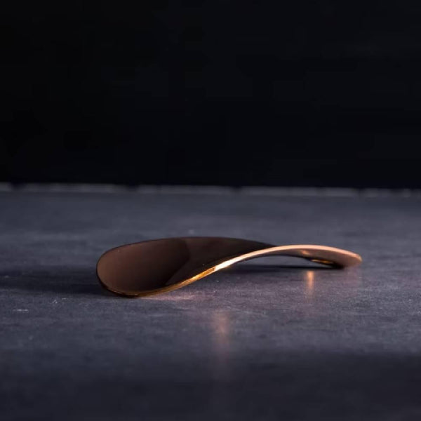 Tanabe-Pure-Copper-Shoehorn-Mirror-Finish-With-Gift-Box-6-2025-06-06T08:07:56.769Z.jpg