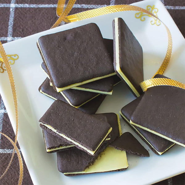 Tokyo-Baked-Base-Chocolate-Banana-Langue-de-Chat-Cookies-20-Pieces-4-2026-06-11T00:43:21.699Z.jpg