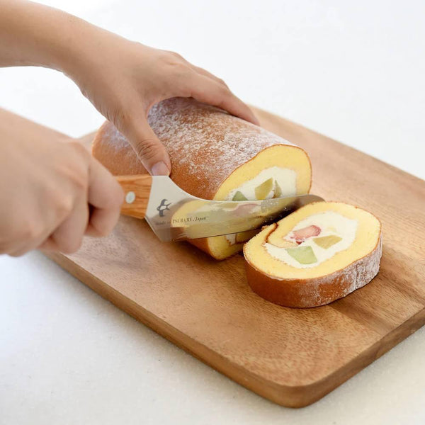 Tsubame-Mini-Bread-Knife-Wooden-Handle-Bread-Slicer-31-5cm-4-2026-03-31T06:52:28.731Z.jpg