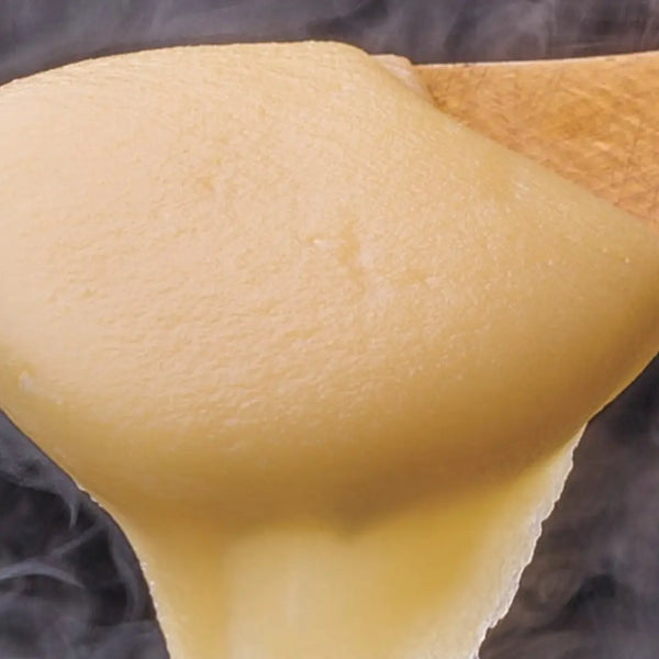 Tsukigesho Manju Rich White Bean Paste Japanese Milk Cakes 6 ct.