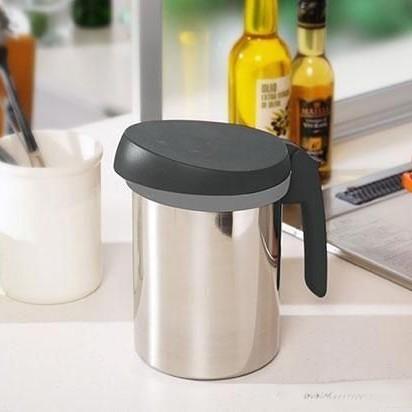 Uchicook-Roka-Pot-Cooking-Oil-Filter-Pot-Black-LES3241-2-2026-05-19T05:50:14.803Z.jpg