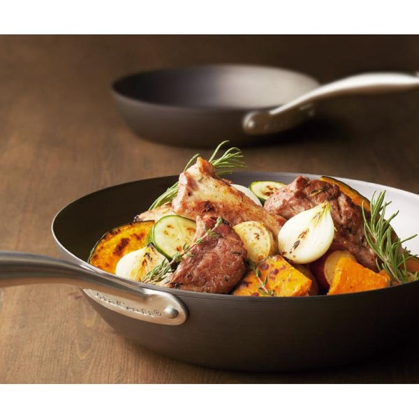 Vita-Craft-Super-Iron-Flat-Bottomed-Wok-With-Handle-2-2025-08-14T04:08:51.877Z.jpg