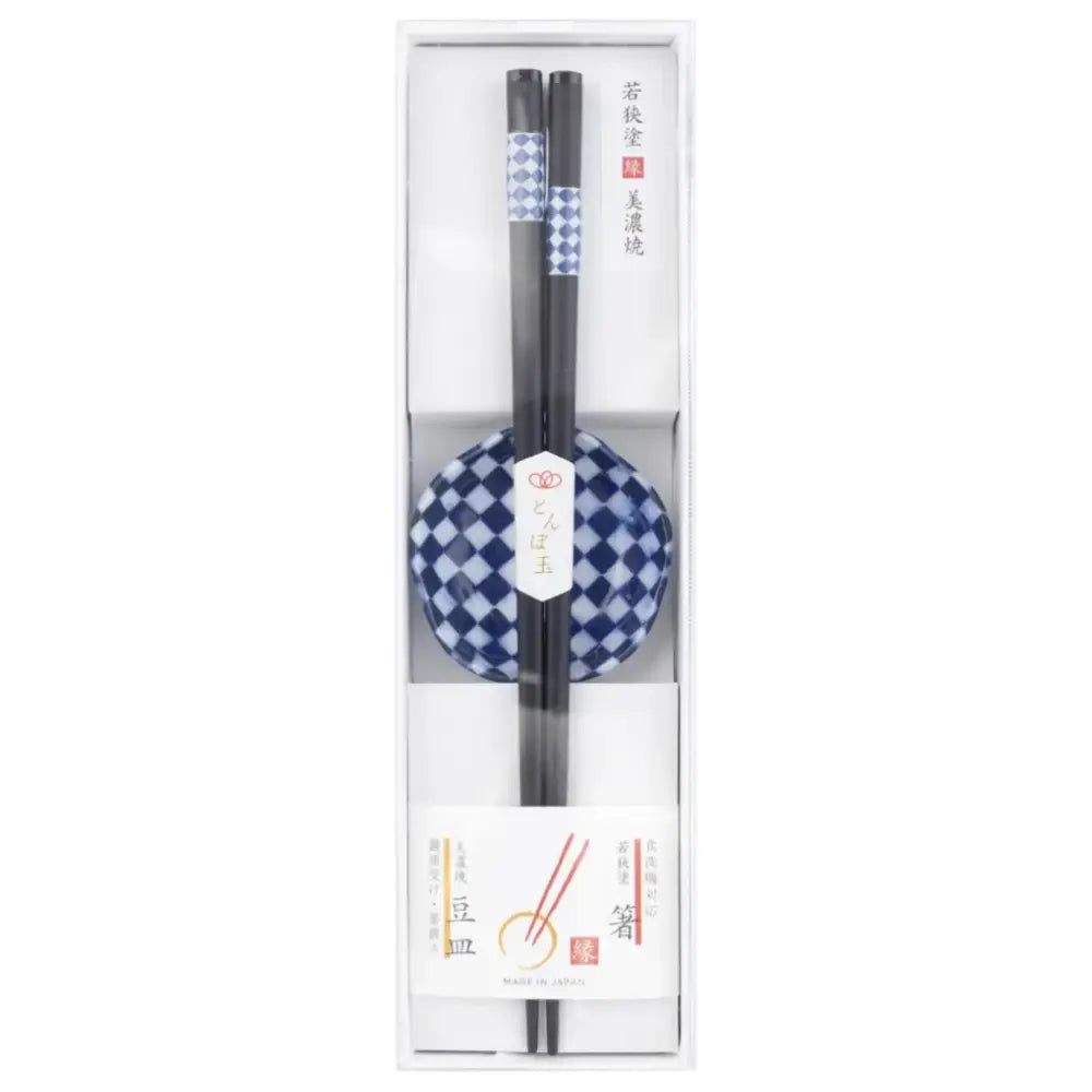 Wakasa-Laquered-Chopsticks-With-Mino-Ware-Small-Dish-Checkered-Blue-23cm-1-2025-11-25T05:20:11.487Z.webp
