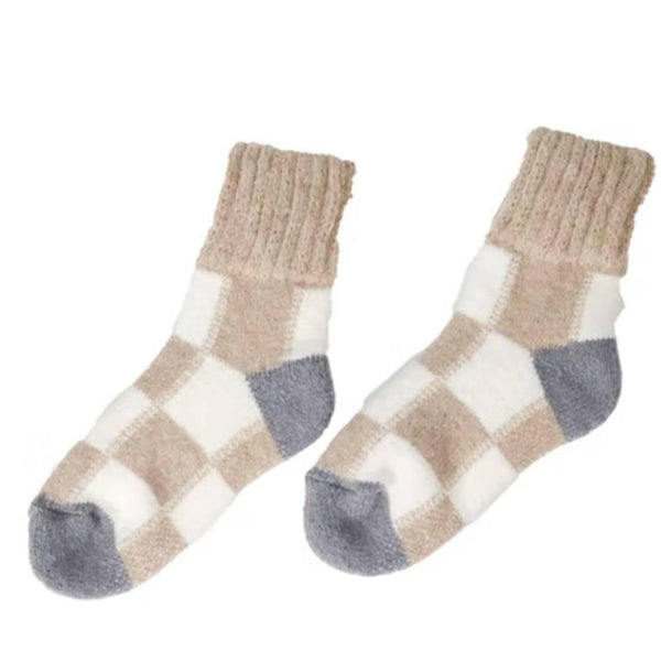 Winter-Wool-Thick-Crew-Socks-Beige-Checkered-Warm-Socks-1-2025-11-10T02:36:46.424Z.jpg