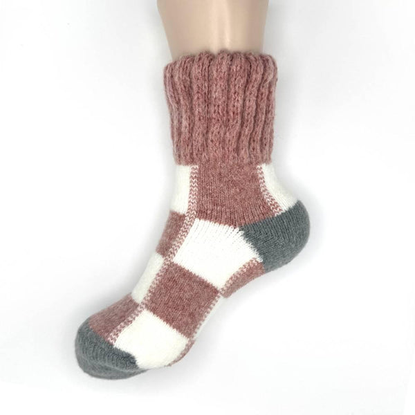 Winter-Wool-Thick-Crew-Socks-Pink-Checkered-Warm-Socks-2-2025-11-10T02:36:46.440Z.jpg