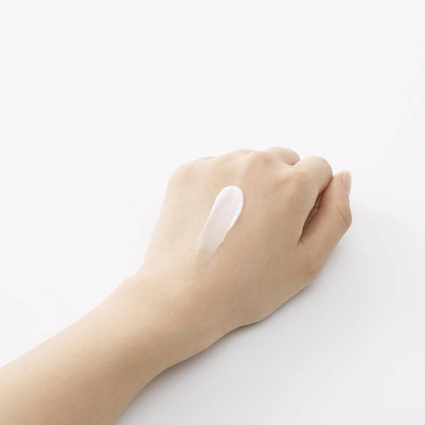 Yuskin-Hana-Unscented-Hand-Cream-Rich-Moisturizer-For-Dry-Hands-50g-2-2025-12-10T05:46:30.309Z.jpg