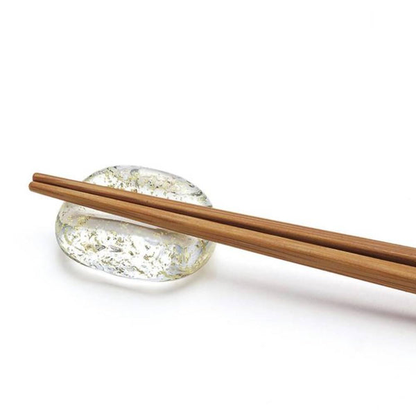 Aderia-Handmade-Glass-and-Gold-Leaf-Chopsticks-Rest-2-2025-09-18T07:19:18.669Z.jpg