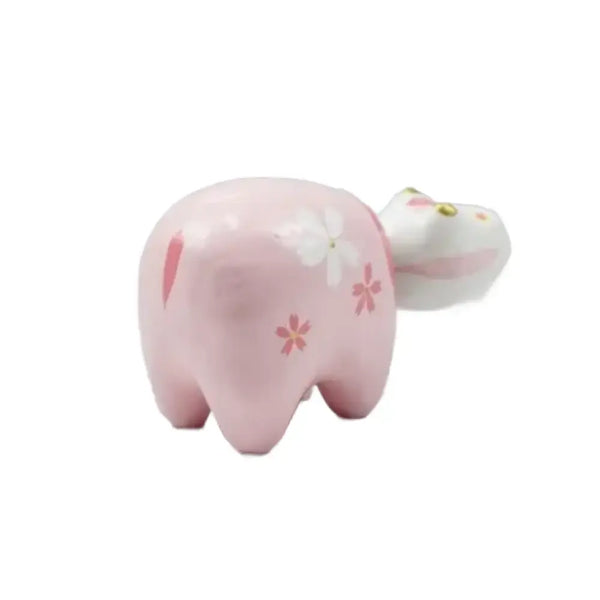 Akabeko-Sakura-Pink-Lucky-Cow-Figurine-Handcrafted-Home-Decor-4-2026-05-14T08:20:32.535Z.webp