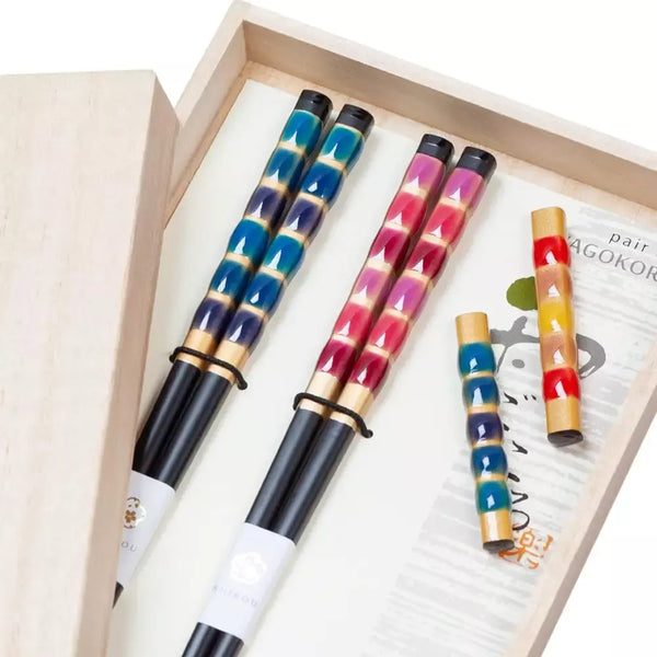 Aoba-Glass-Bead-Design-Chopsticks-With-Rests-Blue-and-Red-Gift-Box-3-2025-10-16T06:49:31.242Z.webp