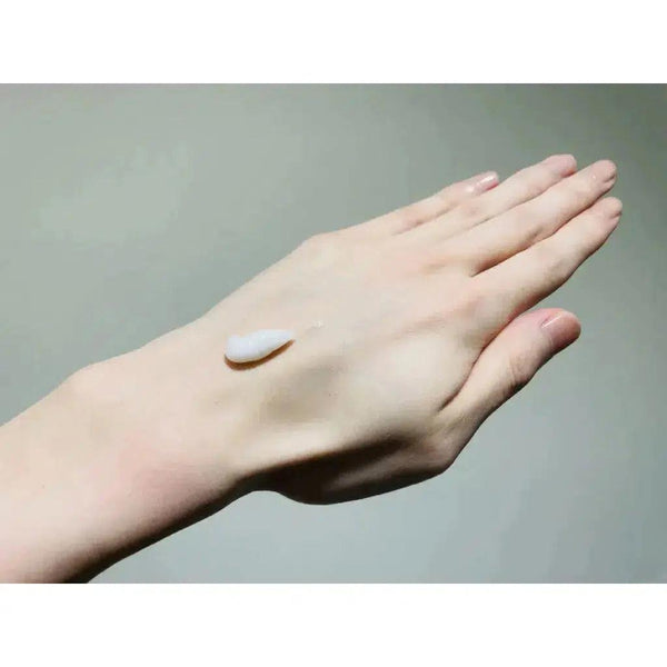 Aqua-Savon-Triple-Ceramide-Cica-Hand-Cream-White-Cotton-Scent-22A-45g-2-2025-08-19T03:11:10.688Z.jpg